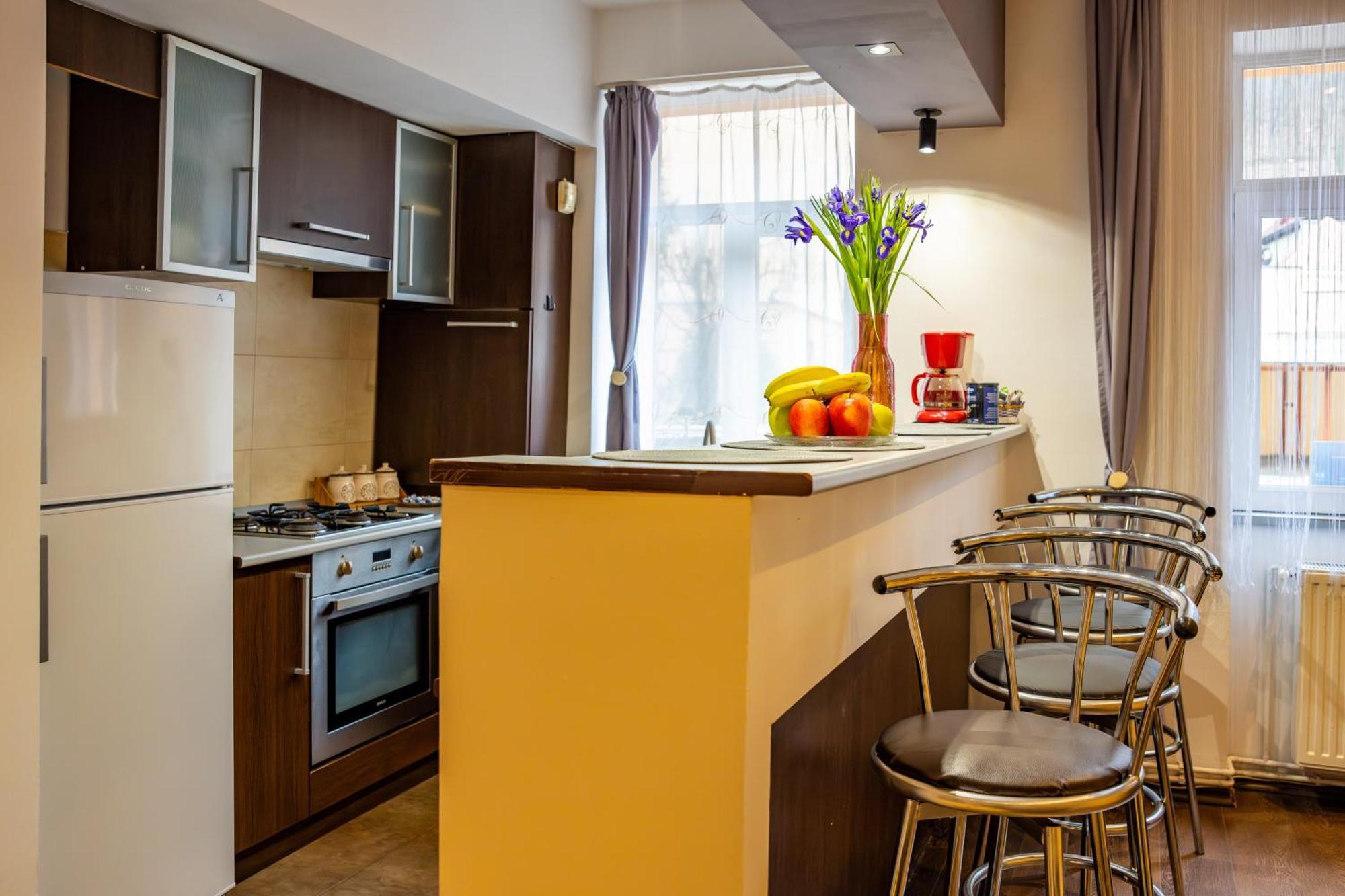 John Residence Apartment Brasov With Parking Option Buitenkant foto