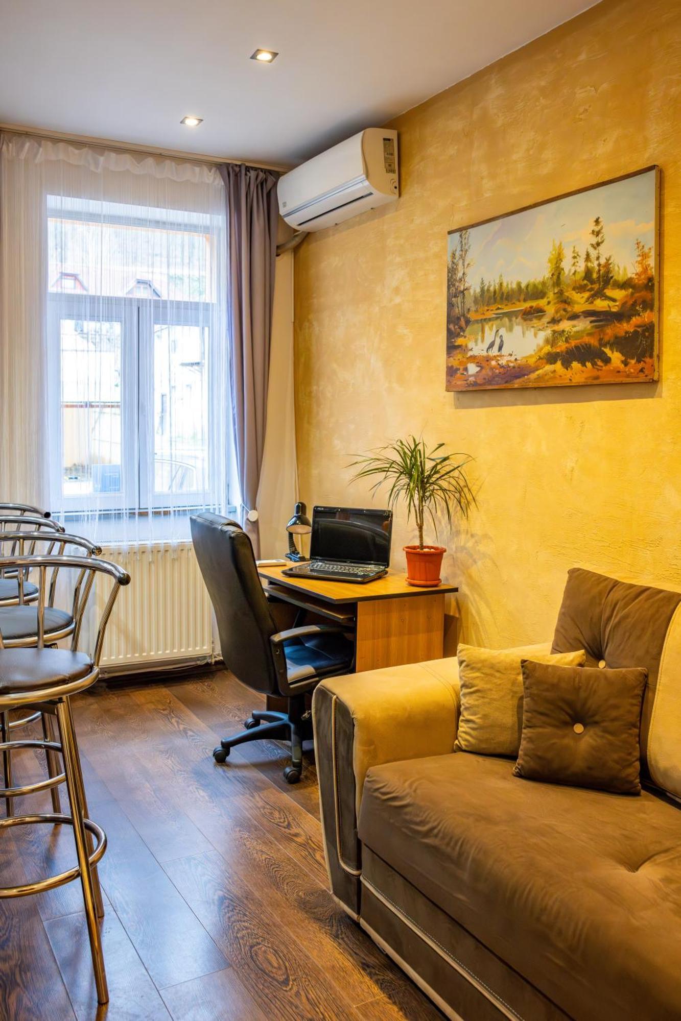 John Residence Apartment Brasov With Parking Option Buitenkant foto